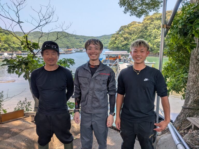 Triton_Project_'s tweet photo. 株式会社はさま｜「釣る楽しさ」を届ける仕事。海上釣り堀で、お客様の笑顔を一番近くで見られる水産業です。未経験歓迎、月給25万円〜、社宅あり、15:30頃には仕事終了。海も人も好きな方にぴったり！https://t.co/nrKHjhG8As #漁師求人 #未経験歓迎 #海上釣り堀 https://t.co/EMSHnWzmfo