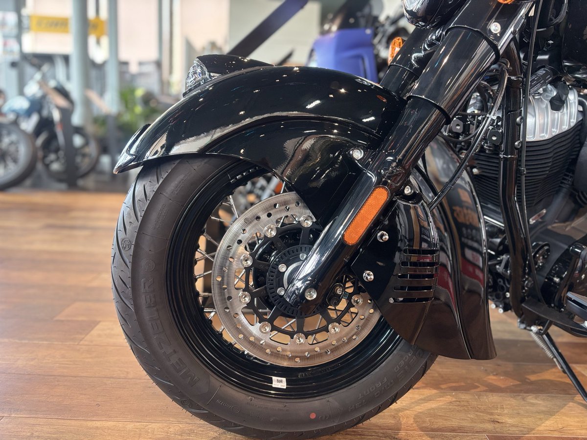 imckyoto's tweet photo. これはカタツムリの形のエスカルゴフェンダー🐌
⁡このフェンダーのメリットは泥や水が
ライダーに掛からないようにカバーしてくれること！そして何よりデザインがいい😊
⁡タイヤやブレーキパット交換時に
外さないといけない部品が多くなりますが、プロにお任せで気にしなくてイイのです☝️
⁡ https://t.co/rUOscgZUdx