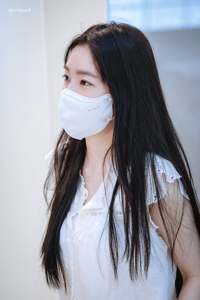 KHidemune00's tweet photo. 𝟸𝟼𝟶𝟽𝟷𝟽 𝐈𝐂𝐍 𝐃𝐞𝐩𝐚𝐫𝐭𝐮𝐫𝐞 🛫

#IRENE #아이린 https://t.co/NdR6B3G8HF