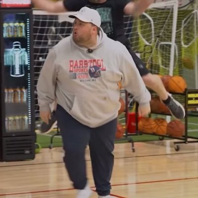 Novarades's tweet photo. @EddieBarstool A man who couldn’t care less about his body and health thinks mockery of European culture is fine.. shock. https://t.co/Y6zaFm12SE