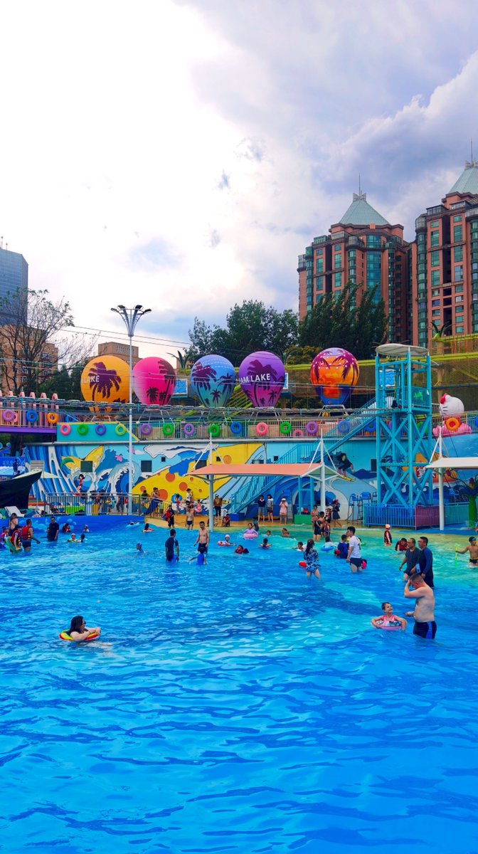 VisitBeijingcn's tweet photo. Beat the summer heat at Tuanjiehu Fantasy Water Park in Beijing. A refreshing place to enjoy water fun and a cool summer day in the city. https://t.co/lVG6ieLB5G