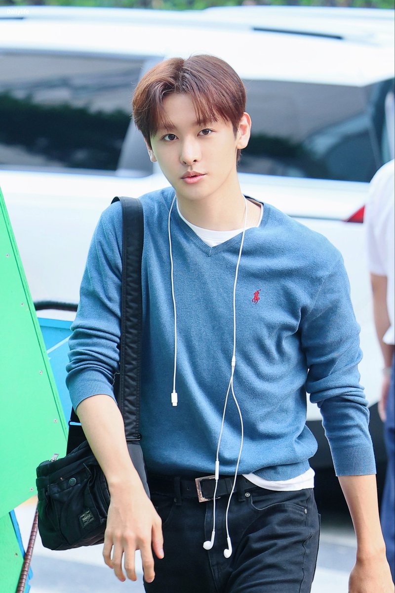 Dailylife1121's tweet photo. 260717 출근

#트렌드지 #TRENDZ 
#은일 #EUNIL #ウニル https://t.co/3DWevvBAoc