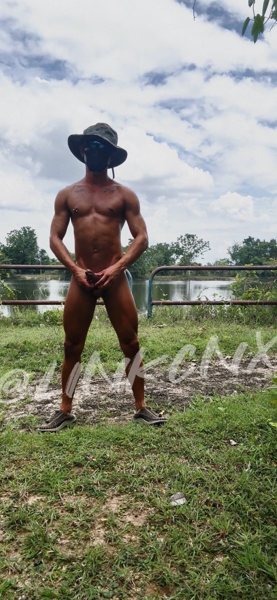 LinkCNX's tweet photo. EP.1/2 ☀️ Sun-kissed, checked out, and incredibly horny right now.
 🪢 How to มัดควย 
#Cockbondage #Outdoor #Slave https://t.co/3GBztHzeBB