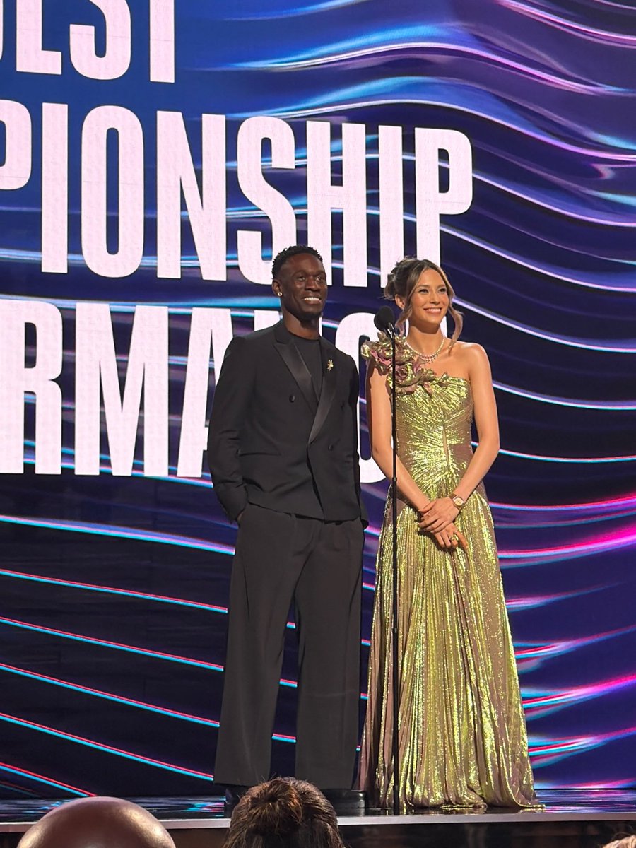 balogun's tweet photo. Incredible night at the ESPYS! Shoutout to @jasonofbeverlyhills for the natural diamonds, the perfect finishing touch. https://t.co/FGLLhhO4VF