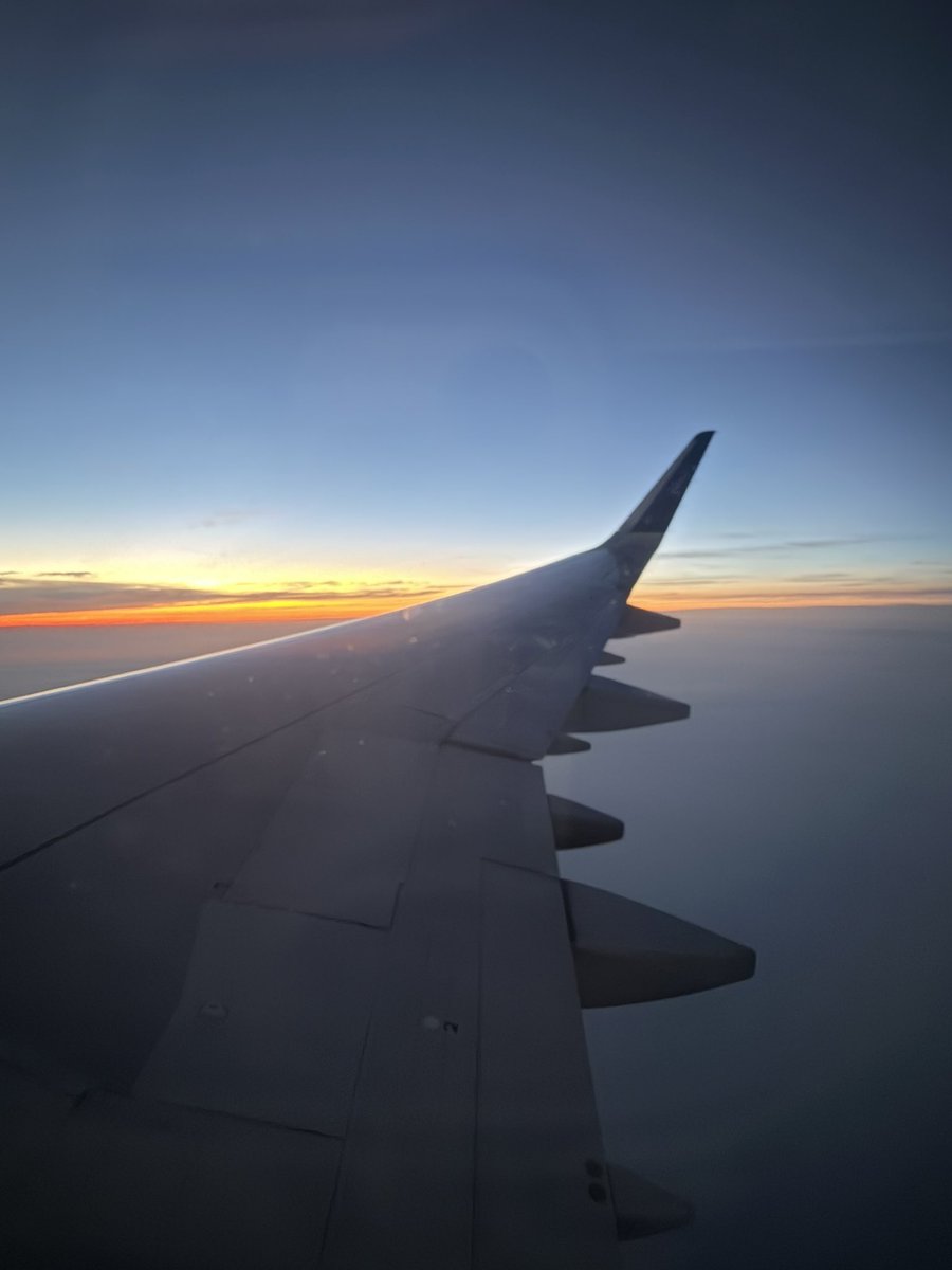 Heyitstinuke's tweet photo. Naija, I am in you 🇳🇬 https://t.co/3znoVO2SIE