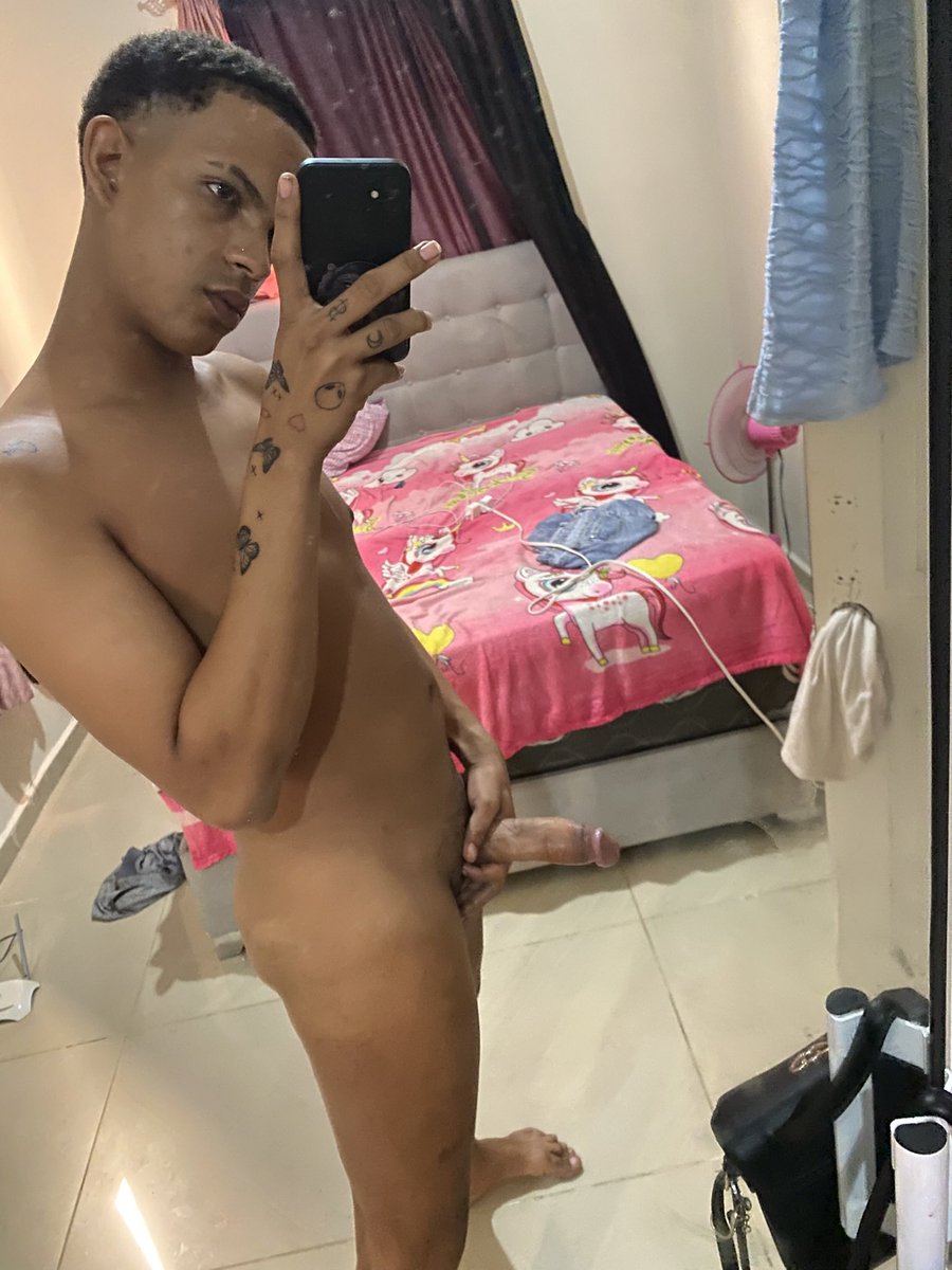 JasonMarti18's tweet photo. Nuevo por acá! 👅
RtxRt.
Quien me lo mama? 💦 https://t.co/cTtBk1lKVa