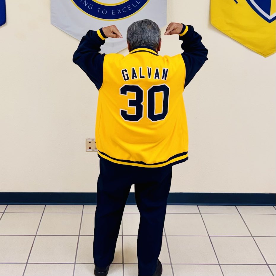 SanElizarioHS's tweet photo. Join us in celebrating our amazing Truancy Officer for 30 incredible years with SEISD! Thank you for always welcoming everyone with a smile, and showing what true commitment looks like. Here’s to 30 years of making our campus shine! Congratulations! 🦅 #SEHSTheBest https://t.co/vP5dptRNQi