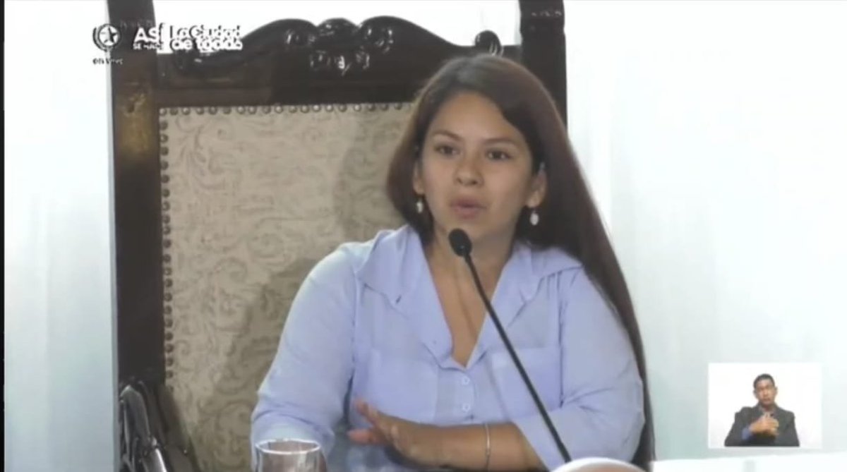 Ana_FuentesC's tweet photo. Feliz de esta administración, liderada por un hombre valiente, @aquilesalvarez, y una mujer de temple, Tatiana Coronel, alcaldesa (s).

Mocionar la regularización para este sector y hacer realidad el sueño de las familias de Trinidad de Dios me llena de satisfacción. https://t.co/fjBVGwL8fj