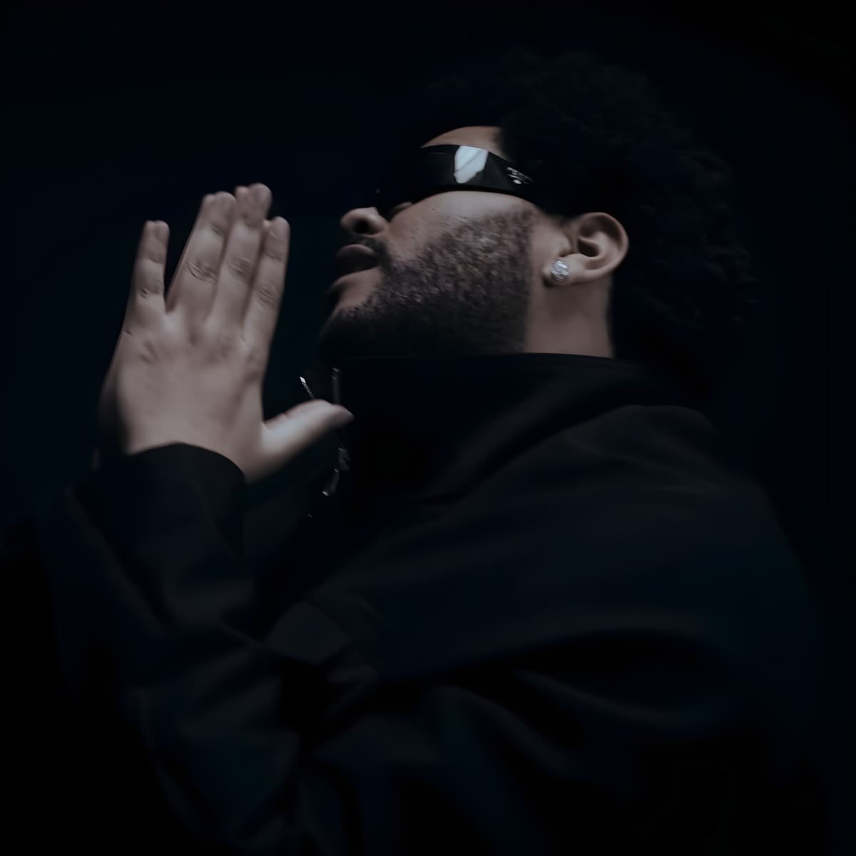 handsbel's tweet photo. this is like me praying every night to get noticed by abel https://t.co/lhoq3zatR3