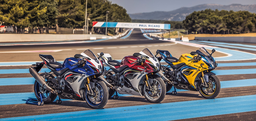 WEBMrBIKE's tweet photo. 待ってた新型！　NewGSX-R1000Rは環境性能と電脳性能をアップグレード！
https://t.co/17glh2khaN https://t.co/7ItAMhJMxm
