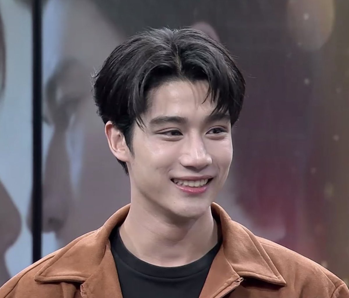 immellou's tweet photo. องศาไม่เคยตายกล้องของช่องวันสักครั้งเลยอ่ะ หน้าโคตรฟ้าประทาน ㅠㅠ

( #ongsacelcius ) https://t.co/PnnDoN4kBX