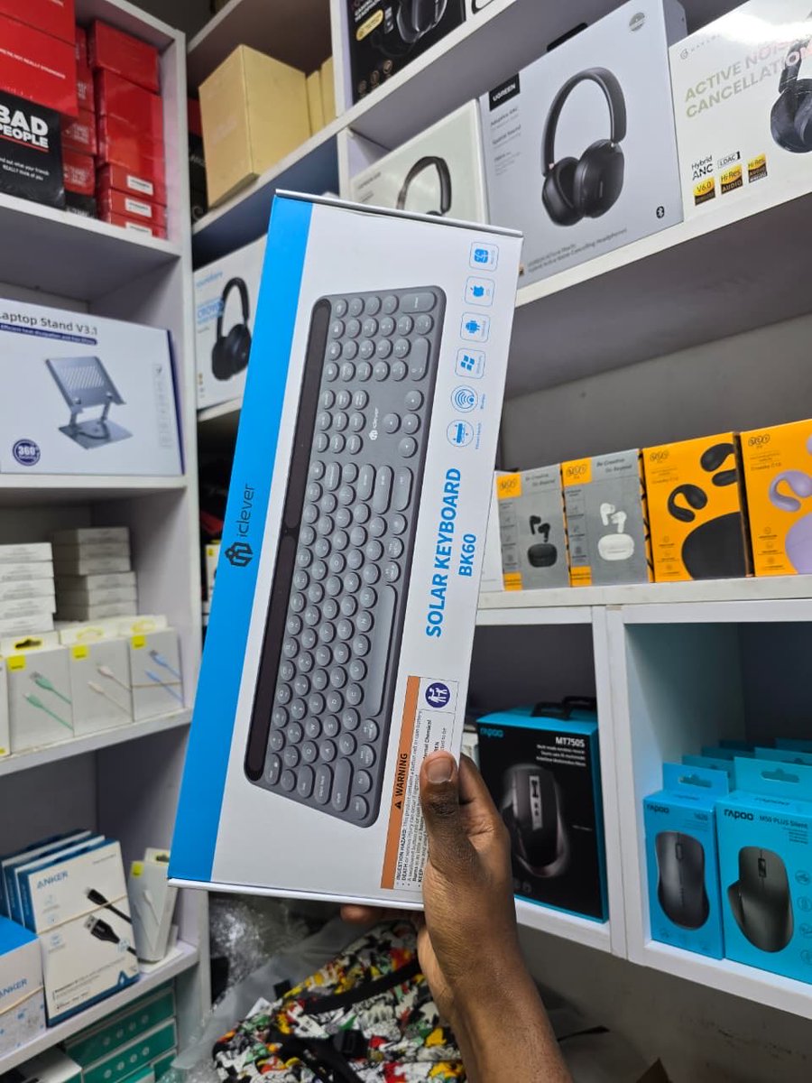 kuwamocho_'s tweet photo. Anything Tech and mobile Accessories @Essentiall_Ke is the place to visit,located at Cookie house(behind archives) shop 209 

tap 🔗 https://t.co/wNyR49WgpJ to view some of their great deals 

📞 0707 837 564 | 0786 883 399 https://t.co/PA3J7e9j15
