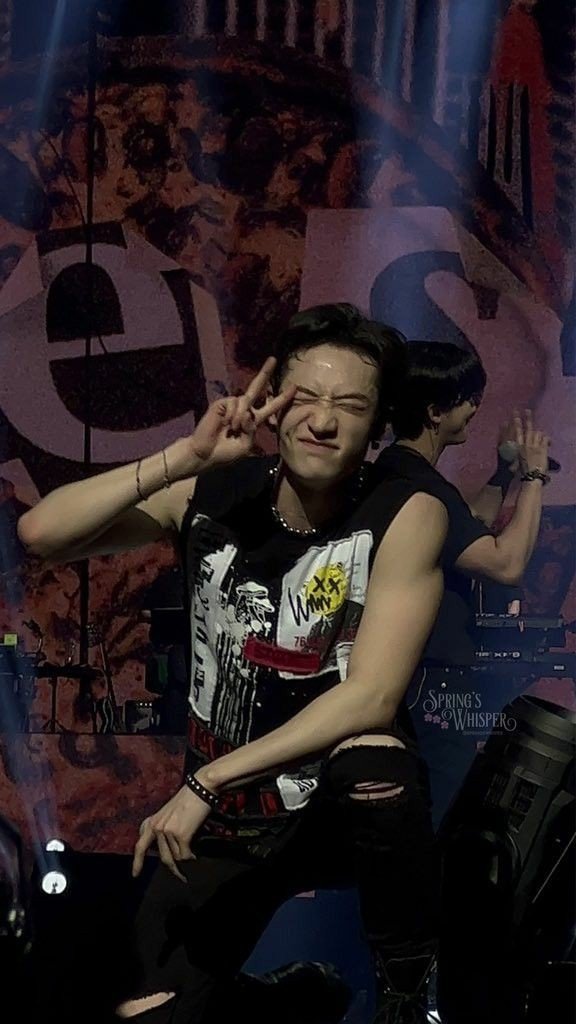 Reshmi_99's tweet photo. @straykz_ Thanks for the giveaway. May all the good things come to you easily 💜 Here's cute Channie.. https://t.co/ByalRx3XH3