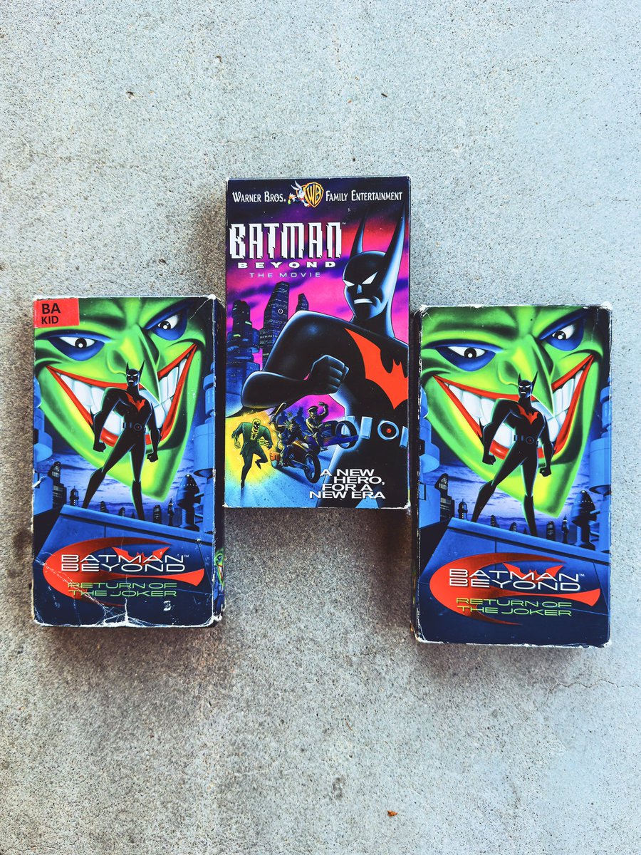 flypastall's tweet photo. Batman Beyond Complete Slipcover Collection 😈🃏❤️‍🔥 
 
Follow : @doncoleccion on instagram https://t.co/Ld1uRjZwXR