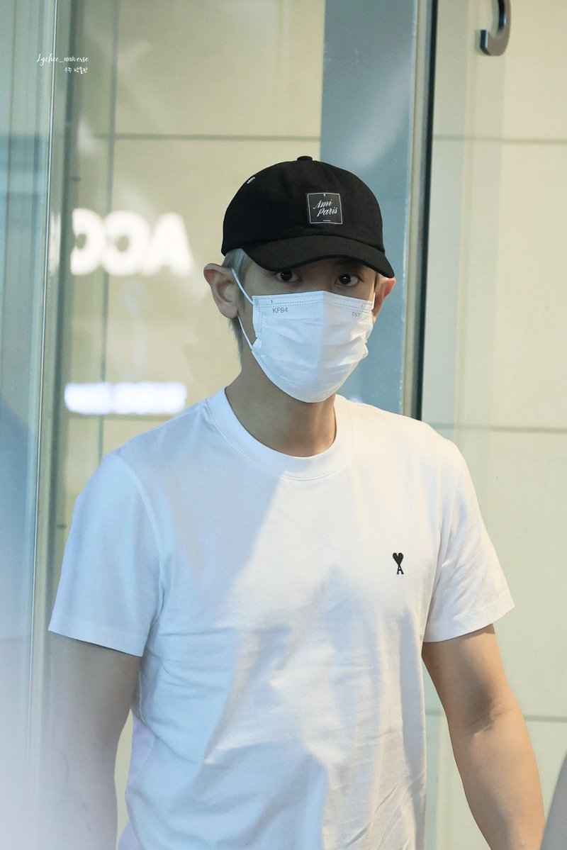 oshcuddles's tweet photo. PARK CHANYEOL!!!!!! 🫠 https://t.co/LREriw1LhP