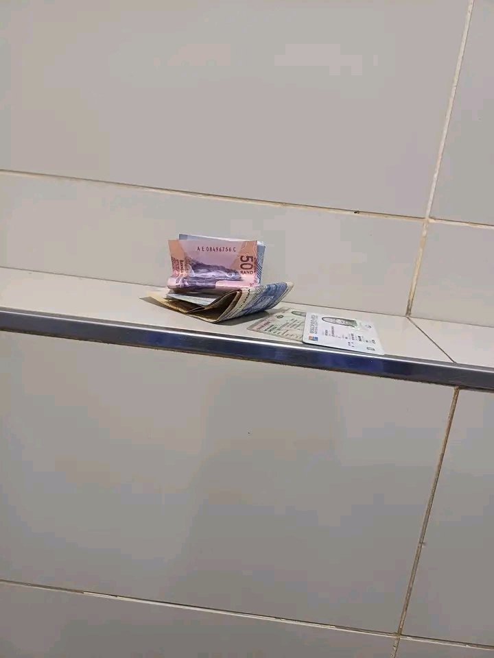 Mash_D_'s tweet photo. I found this in the toilet at the mall... please go and collect your ID and driver's license at the security https://t.co/J8CV6uNCo8