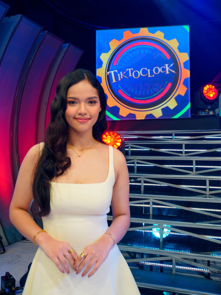 gmanetwork's tweet photo. Ang saya kapag talentado ang kasama! 💜🎤 Nagningning ang umaga kasama sina #LoisBersalona, #BienOpeña, at #ClowyTiglao, salamat sa masayang kwentuhan at pasabog na talento! ✨🥳

#TiktoClock | Weekdays, 11:00 AM https://t.co/qQnDeOQCya