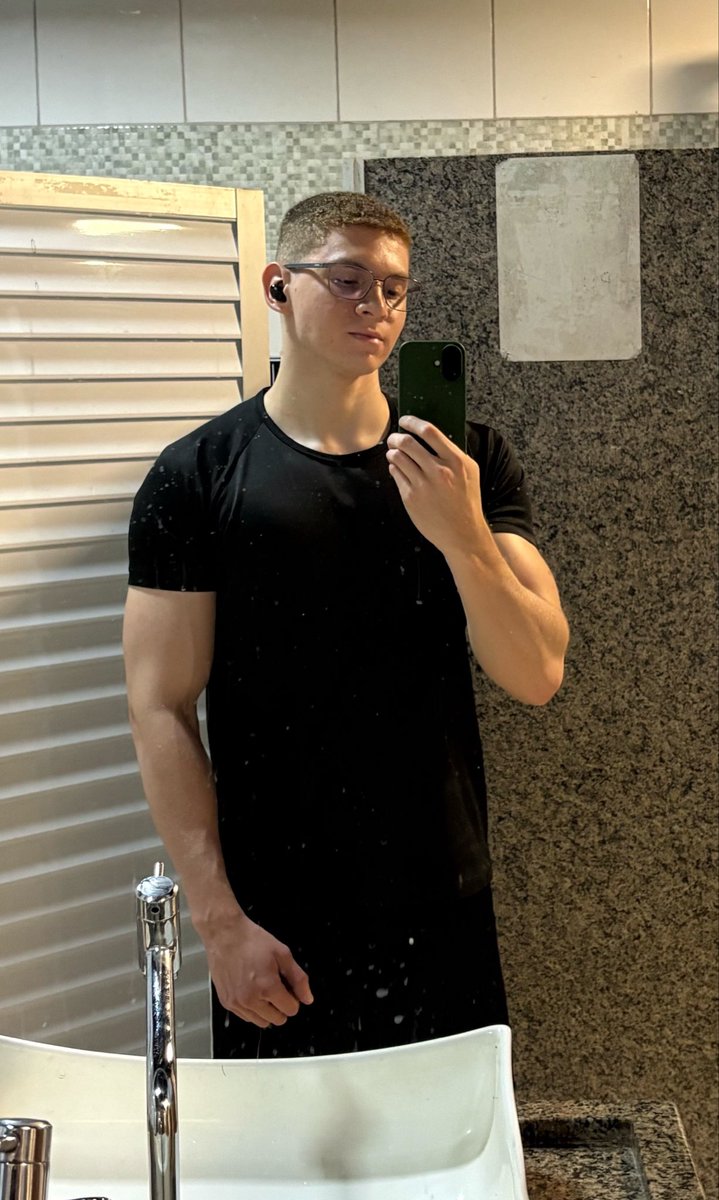 Daniel tweet media