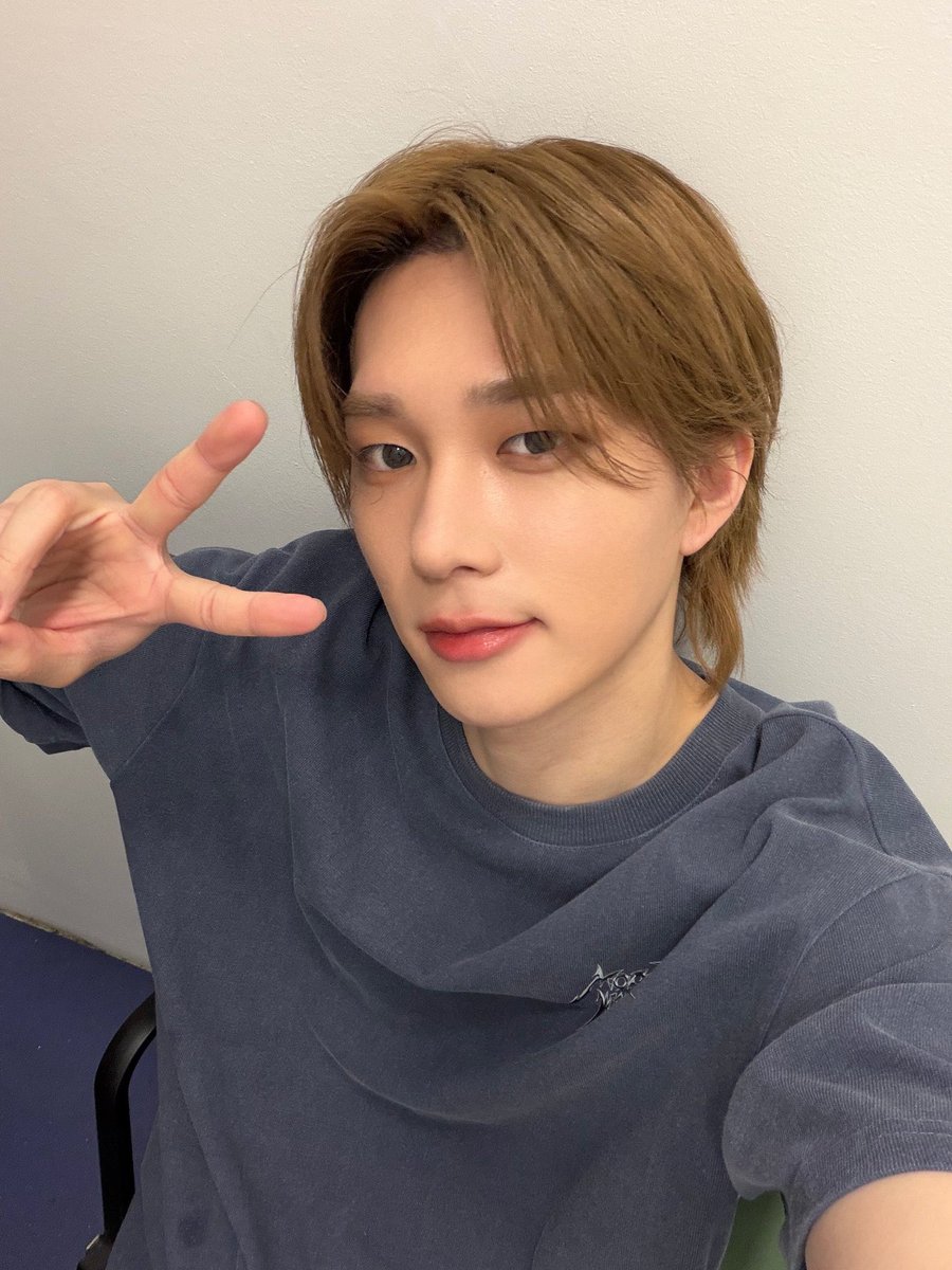 choisunisright's tweet photo. 정말각도가 새삼한결같네.. https://t.co/b6L9HhbGYJ