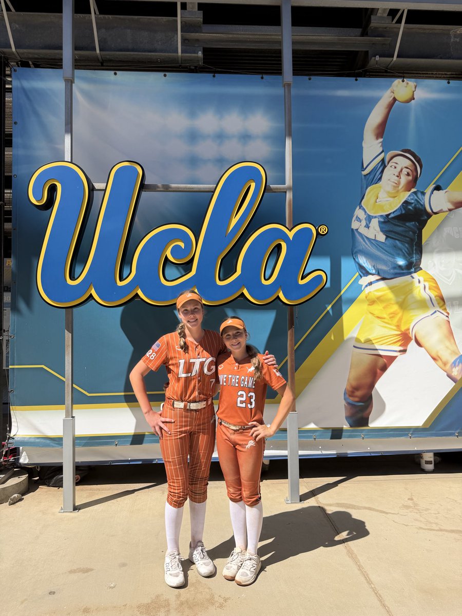 maliaokimoto28's tweet photo. Thank you @UCLASoftball for putting on a great camp today! I loved the competitive atmosphere and truly appreciated all the helpful feedback and tips. Go Bruins! #leftyslapper #middleinfielder #classof2028 https://t.co/my3zqri6kr