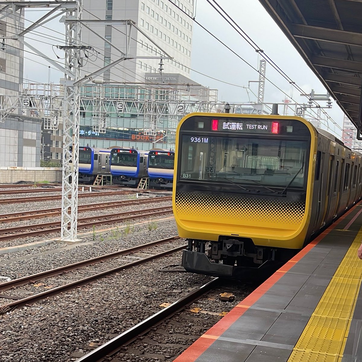 fumi73's tweet photo. さっき見た https://t.co/PSzD5yxw8A