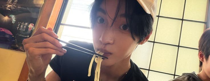 liandeths's tweet photo. ᅟᅟᅟᅟᅟᅟ               FRITZ ZAHIRA FRITZ! 🍜 https://t.co/KebavZcW6k