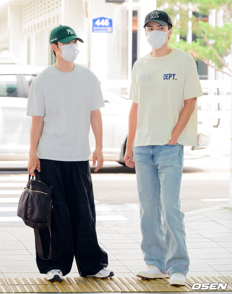 milkteus's tweet photo. pat and mat 👬🤏🏻 https://t.co/zumWOIdNTi