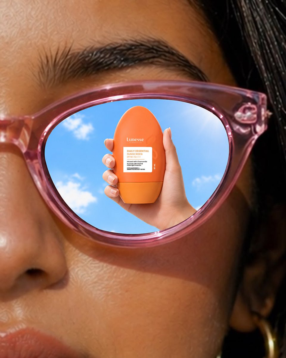 lunesse_'s tweet photo. Helloowwww gyyyrlss ✨
Gak bosen2 minesse selalu ingetin kalian buat jangan pernah skip sunscreen, apapun yang terjadi👀😌
Meskipun mendung kita harus tetap apply sunscreen ‼️💢
Pakai sunscreen yang perlindungannya maksimal💪🏻
https://t.co/Nk0jLn5yTF https://t.co/37EkkfnChU