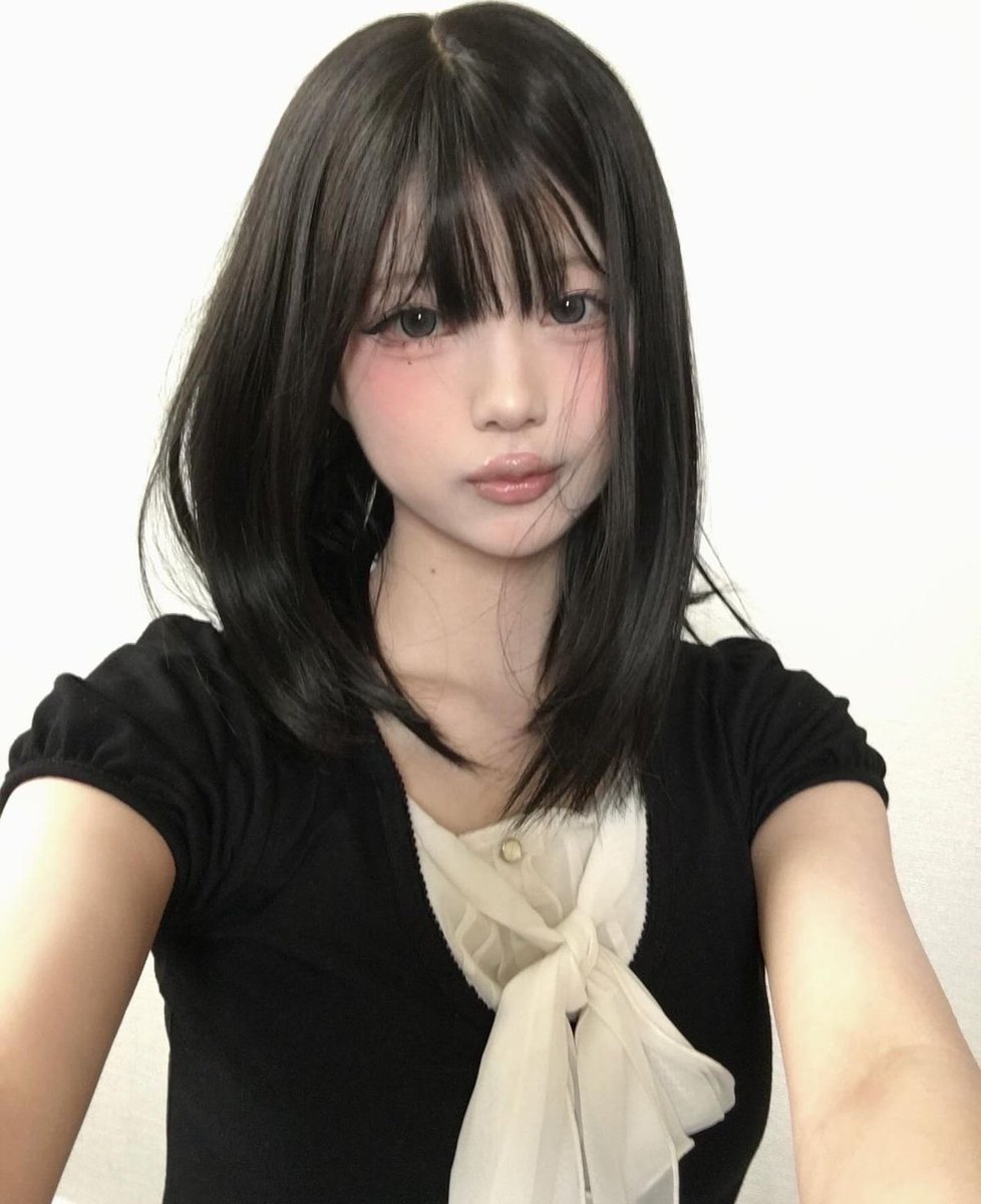 kimokimokimo00's tweet photo. 絶妙な長さのセミボブで盛れる女の子は本物だと思う、お顔が整ってるからこそ野暮ったく見えない...やっぱりかわいいって最強の武器だ... https://t.co/AE4dwpkW41