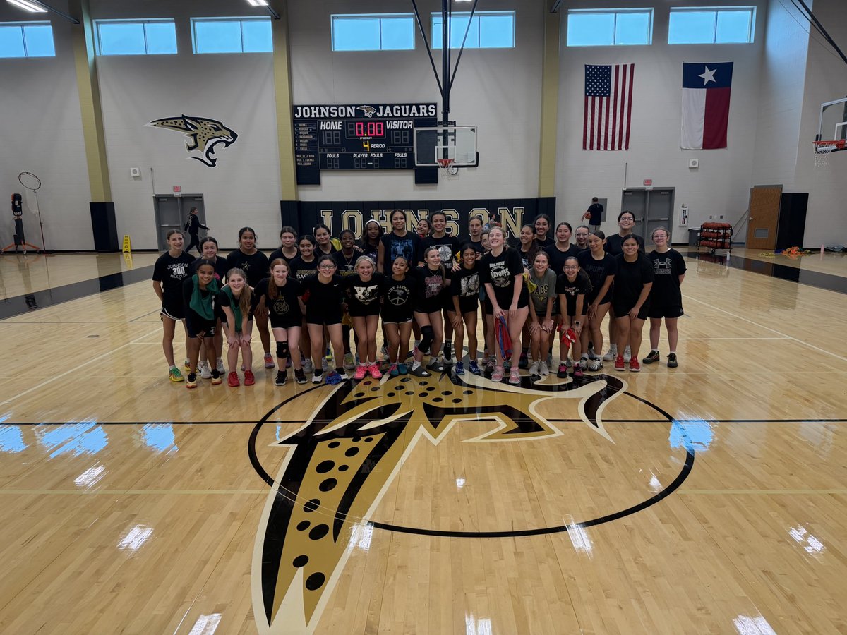 LJagsbball's tweet photo. Great way to end summer workouts, battle weight room and a battle practice. Program showed up all summer, high numbers and high work ethics. 
#UNITY
#SISTERHOOD
#TOUGHNESS
#THESTANDARD
@CoachCarlin @Coach_Akina @CoachLMoffett @DustyGibbs18 @HaysCISD https://t.co/Ydy47hlFtF