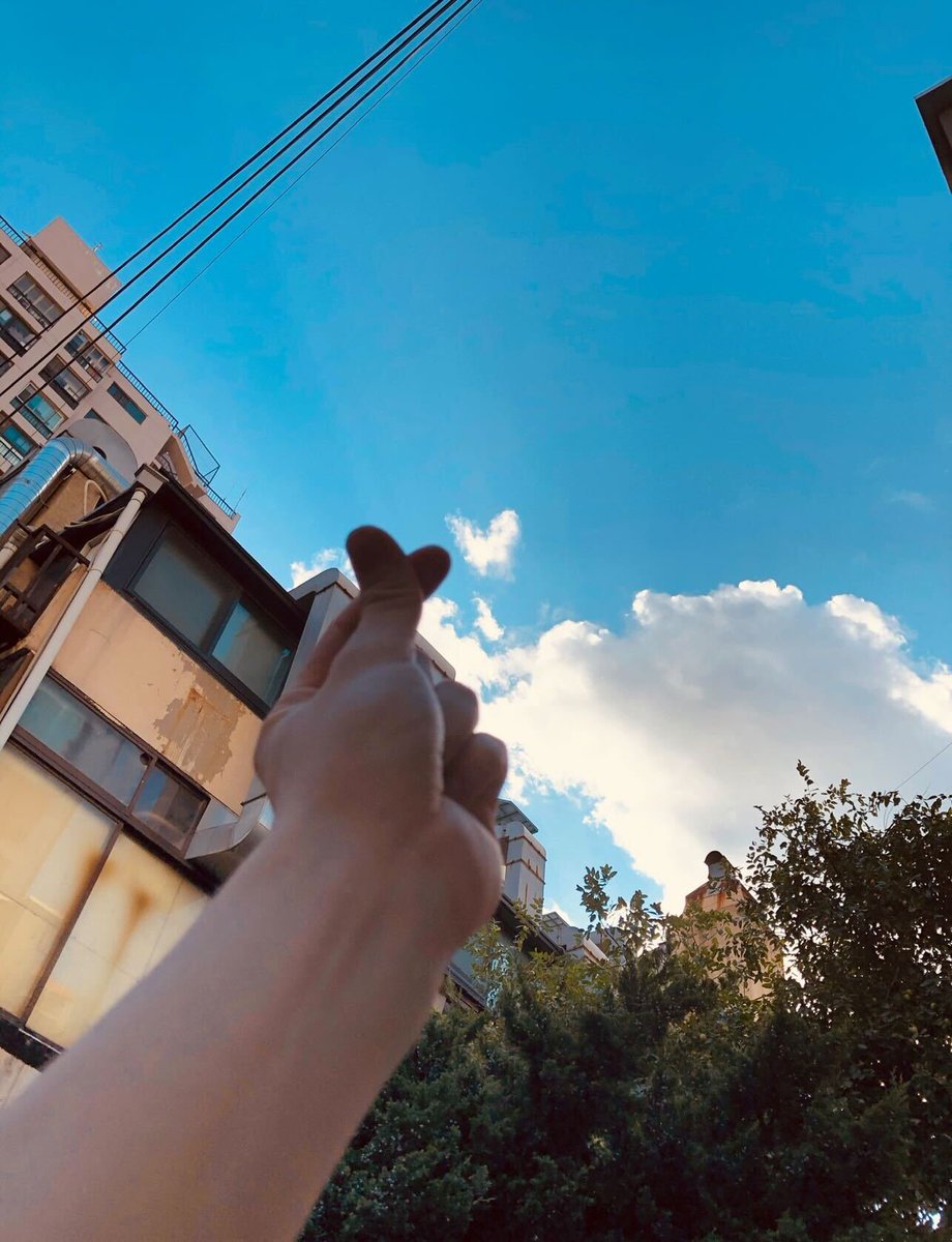 ixzurekey's tweet photo. 𝙴n esta casita de lobitos estoy dispuesto a poner patitas arriba a todos para que escuchen #𝚒感じる·ɢööd (⁠≧⁠▽⁠≦⁠) y más porque mi niño chiquito, mi pequeñito, mi befie nos dió del #ꮪuи𝕣ad𝚒o𓂋𝟹𝟽·𝟻 y yo solo voy a darle amorcito.

we𝕣əwo𝕝f 𝜗♡ #𝕝ūcifər ⭑ https://t.co/MvCFeYI8cp