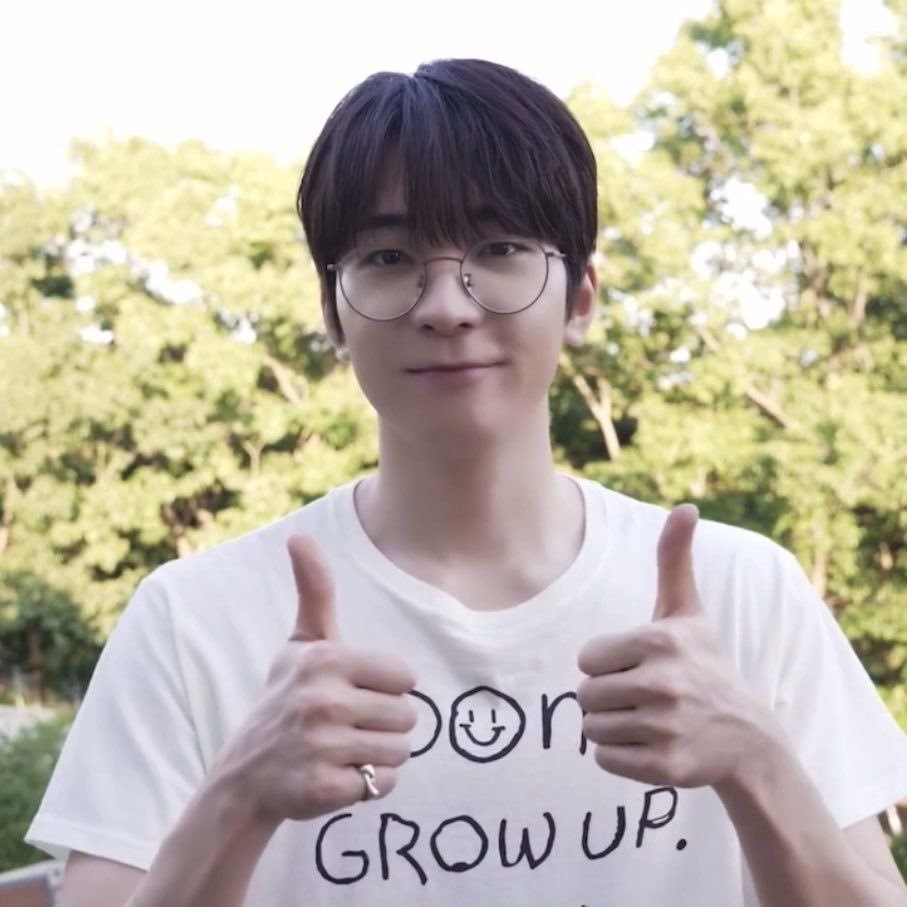 bencarattt's tweet photo. @msminjeon @pledis_17 HAPPY J30N WONWOO DAY
#전원우_MOYA_생일_MOYA
#30FilmsWithJWW @pledis_17 https://t.co/pSEPulepnM