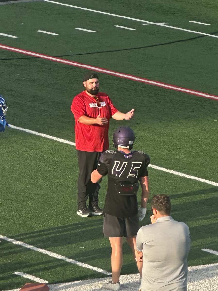 EricLowery08's tweet photo. Enjoyed my time at SEMO’s prospect camp last week. Learned some new techniques and drills, and had some great conversations with coaches and players!
Thanks for the invite @QuaylenJa @ColeDobbinsSEMO @blackman_SEMO @PeytonKlundSEMO @Coach_Fuhrman @CoachHeck55 @JPRockMO https://t.co/irbeS1AICs
