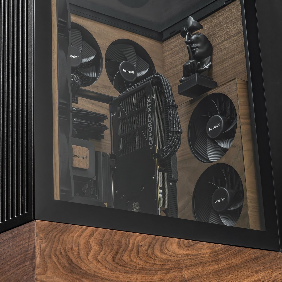 bequietofficial's tweet photo. Crafted with precision. Refined by nature ⬛
A clean, minimalist mod by Aguel Design PC Custom, featuring Light Base 600 and Pure Loop 3, elevated by warm walnut accents and a calm, timeless aesthetic.
#bequiet #LightBase600 #PureLoop3 #PCBuild #CustomPC #SilentPC https://t.co/E7TMfxvmmZ