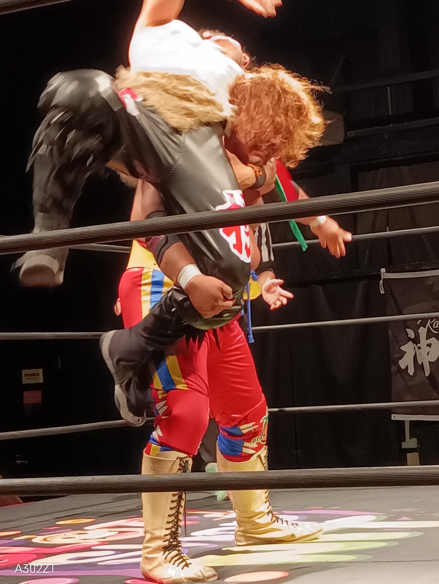 tamagoro_3's tweet photo. 2026.7.24.BASARA
アルゼンチンバックブリーカーから逃れると流れるようにチキンウイングアームロックでギブアップを奪う😮
鮮やかでした👏
#basara_pw #FUMA #SAGAT https://t.co/dhzta40Lcm