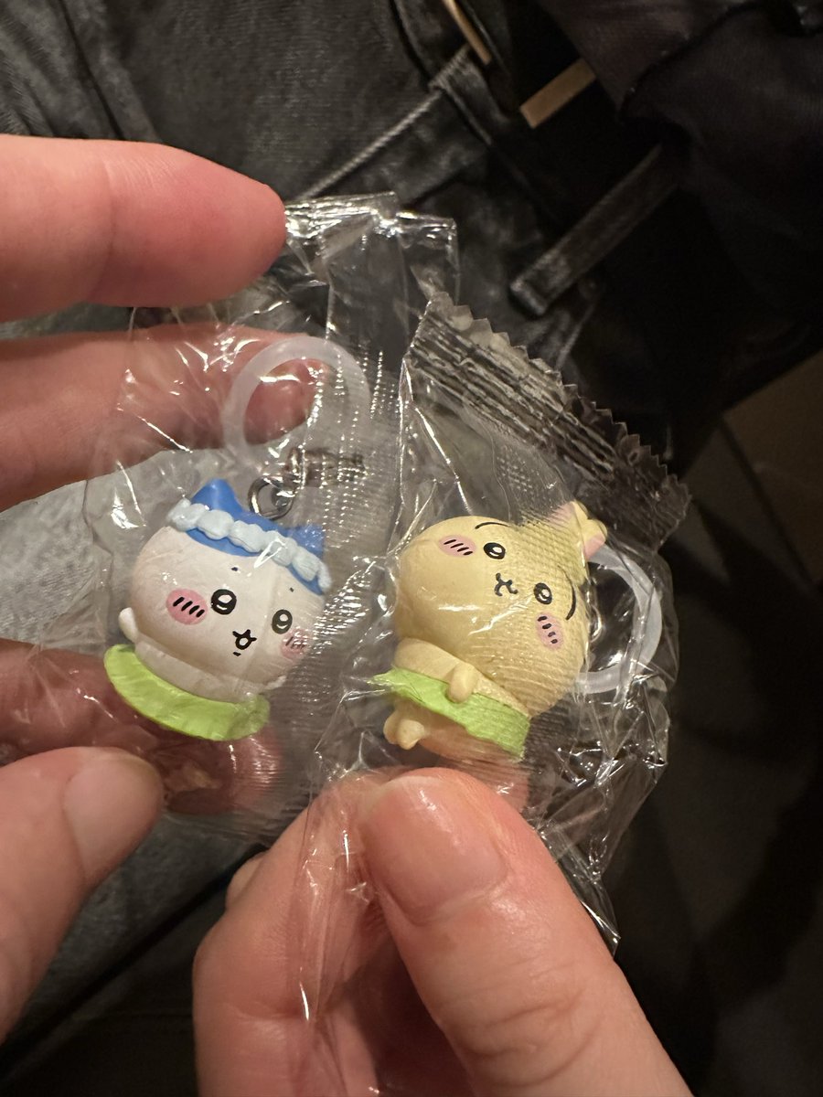 SA_oudon's tweet photo. 100ワニ追悼会場r.i.p https://t.co/xE9IkGEwvl