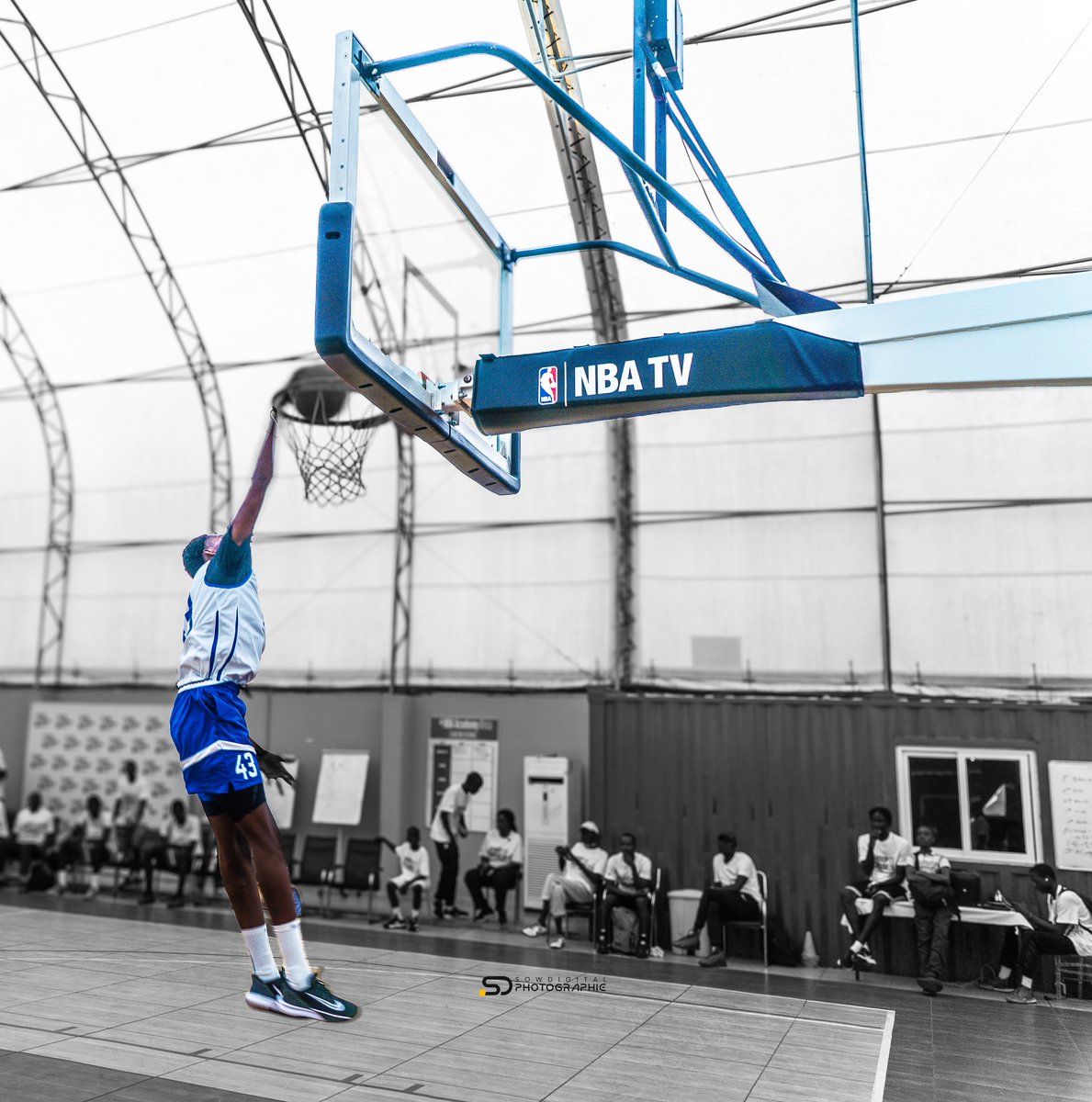 sowdigital221's tweet photo. Currently at NBA Academy Africa, covering the Hoop Forum 2026 organized by the SEED Project, founded by Amadou Galo Fall.
#hoopforum2026
#seedproject #NBA #nbaafrica @bayefalcivilise @TontonVert https://t.co/rvdWK7YtIG
