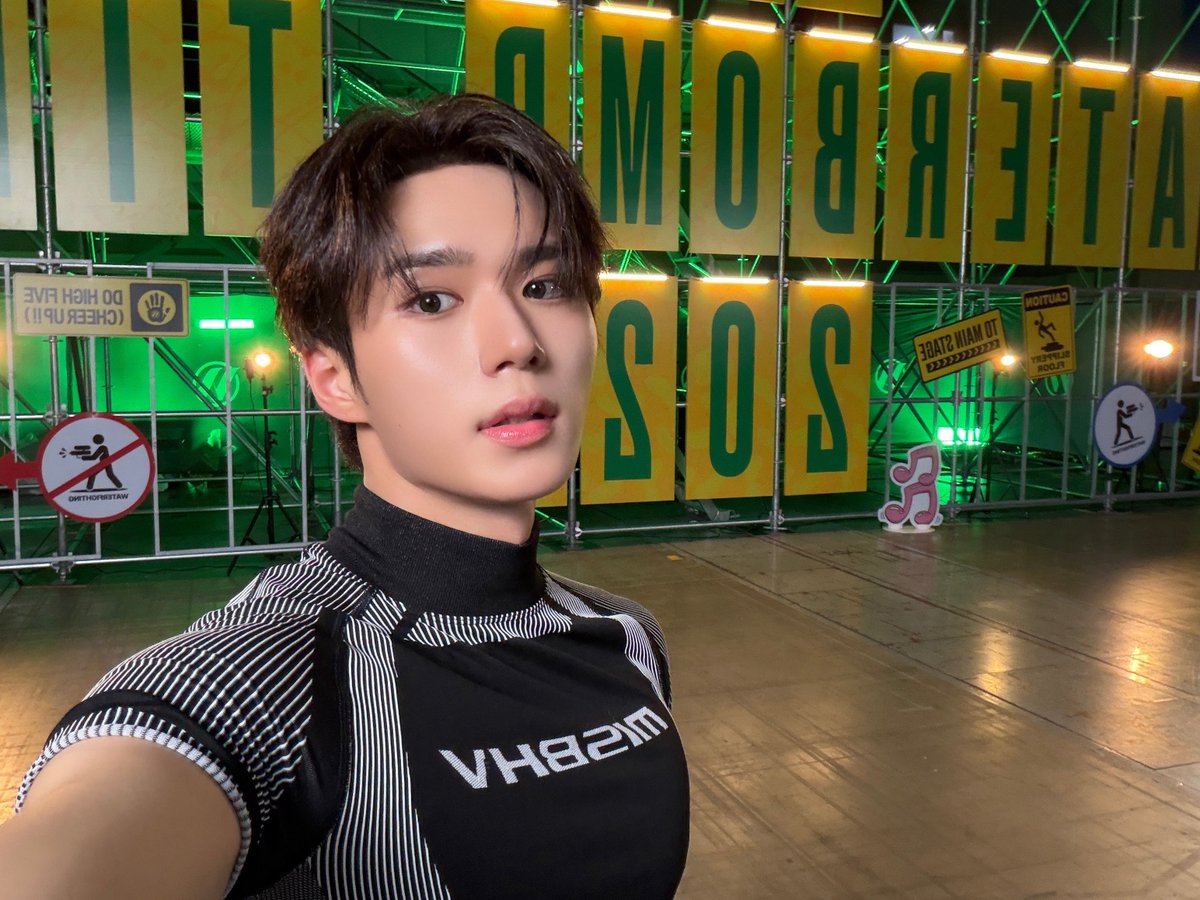 ALD1_official's tweet photo. 너무 재밌었다 워터밤🔫💦

#ALPHADRIVEONE #ALD1
#알파드라이브원
#JUNSEO #준서 https://t.co/bCF7B7qvZV