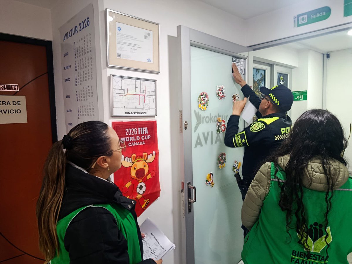 ProteccionPonal's tweet photo. En #Tunja, en articulación con funcionarios del Instituto Colombiano de Bienestar Familiar (ICBF), desarrollamos actividades de prevención y control en agencias de viajes, fortaleciendo el compromiso del sector turístico para prevenir la explotación sexual comercial. https://t.co/Br9E5yiPwY