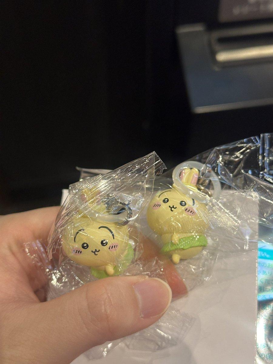 rc92ww's tweet photo. ちいかわ 映画 入場特典 チャームミニフィギュア めじるしアクセサリー 交換

【譲】うさぎ

【求】ハチワレ

郵送或いは東京都内手渡しでのお取引希望しております
お気軽にお声掛け下さい🙇🏻‍♀️ https://t.co/oFV4VLREp6