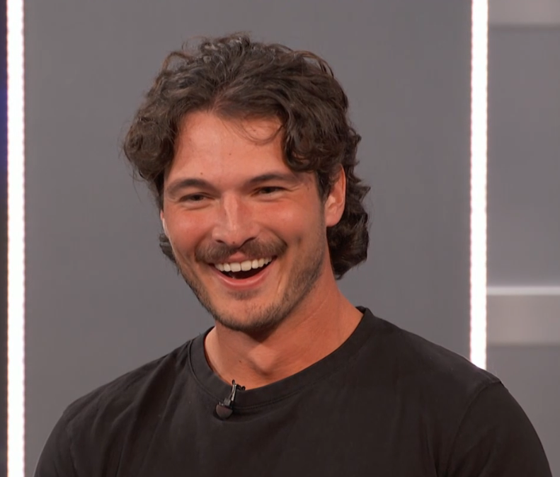 rbbq's tweet photo. Things You "Need To Know" - Day 17 #BB28

1. Jason wins Block Buster
2. Rome evicted 12-1
3. Angela completes her Egg Costume punishment
4. Kamu wins HoH
5. Have Nots: Dee/LaTrice/Mallory/Melody/Yash
6. Lyric tries to distance herself from Rome, saying she doesn't know how it would work on the outside
7. Kamu promises Lyric safety (w/ no nomination), but changes his mind when he sit with The Toolshed
8. Kamu's final plan of the night was to nominate LaTrice/Lyric/Mallory with a Jason backdoor target and Mallory as the back up target.

What To Watch For Today:
- Nominations
- BB Time Capsule Power or Punishment