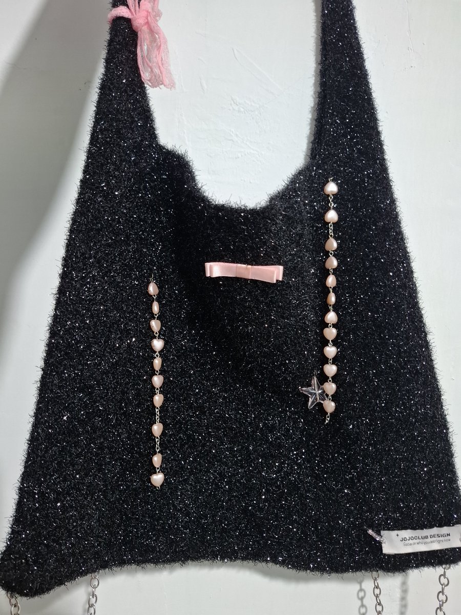 hybybless's tweet photo. guyss im selling thesee<3

a thread https://t.co/ky4TjSE1IC