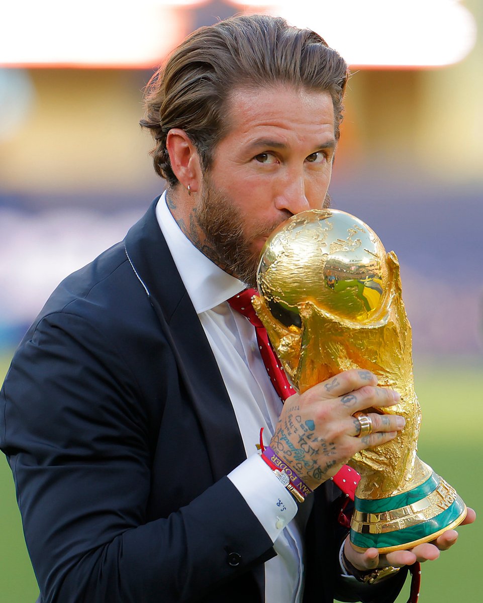 fifaworldcup_ar's tweet photo. راموس شاهد على التاريخ 🏆

#FIFAWorldCup https://t.co/qhGXQz33RI