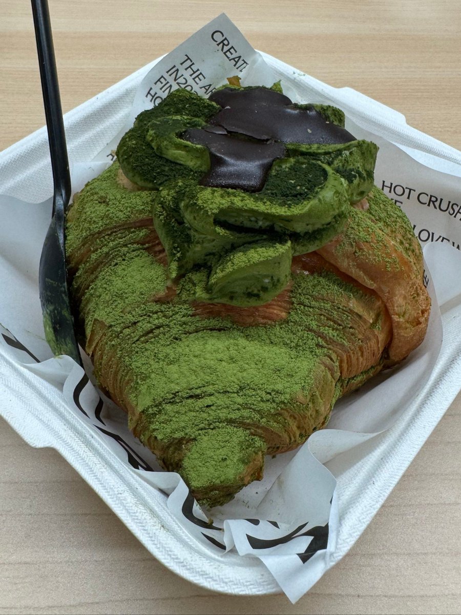 CasimiraDatd's tweet photo. Just had the most fluffy matcha croissant at the hidden café in downtown! The buttery layers melt in your mouth and the matcha aroma hits perfectly—worth the 10-min wait! https://t.co/I8Tt5WfXHb