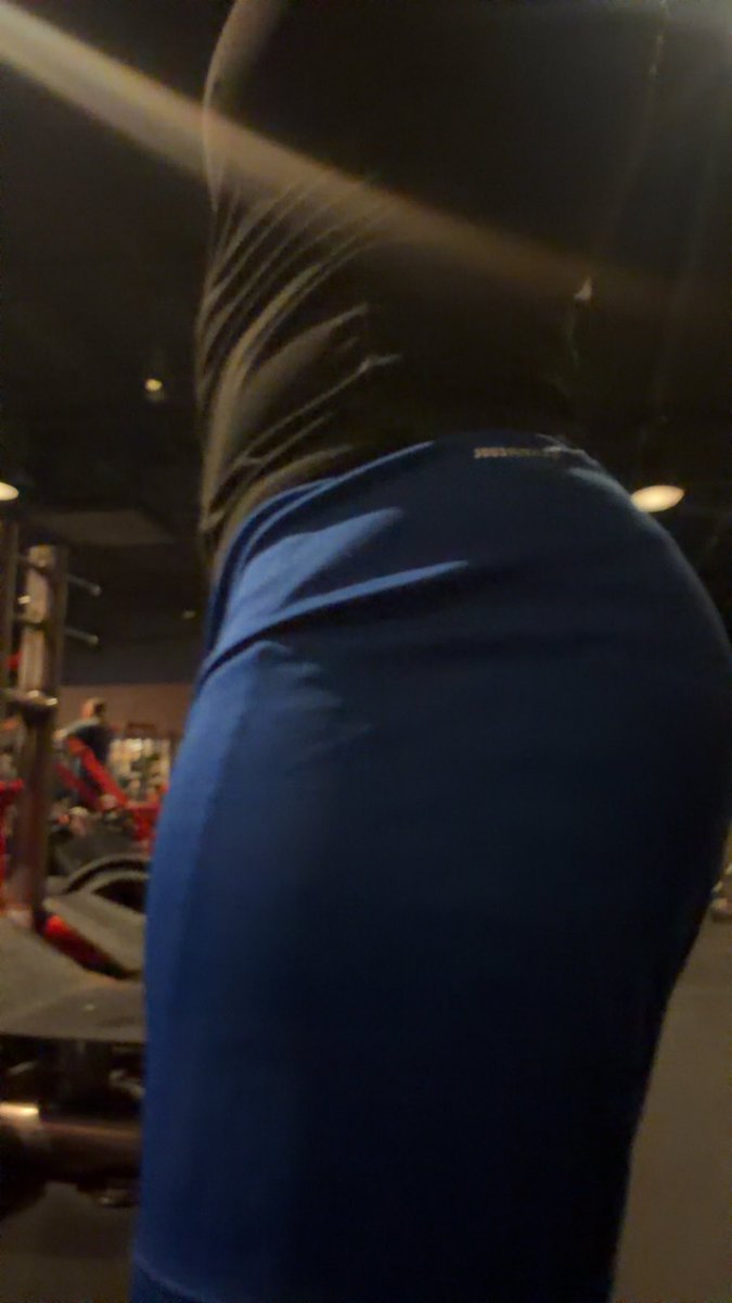 mexxpapi's tweet photo. Maybe I could miss a few leg days https://t.co/6WOWOufWHh
