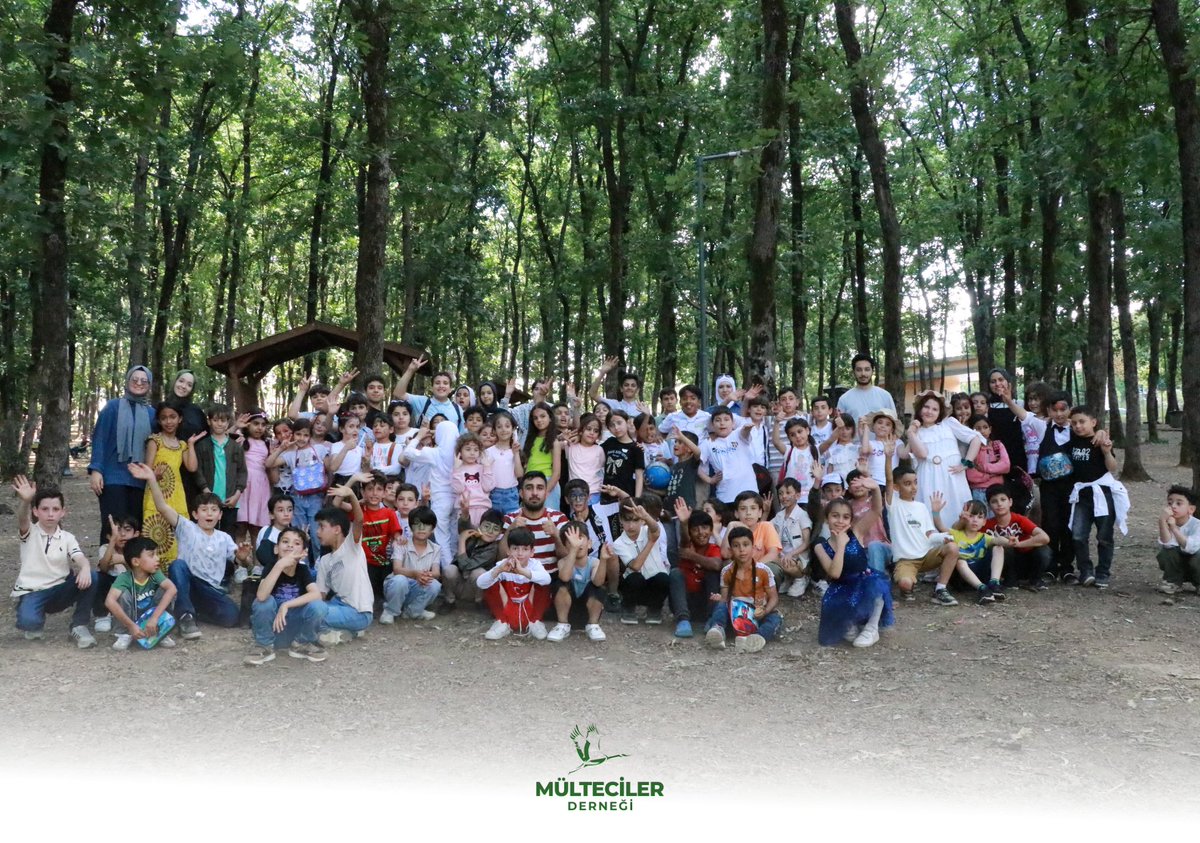 multecilerar's tweet photo. في إطار مدرستنا الصيفية، التقينا بطلابنا في نزهة ممتعة بين أحضان الطبيعة. 🌿
في هذا اليوم المليء بال��لعاب المختلفة، والأنشطة الرياضية، والفعاليات الجماعية، استمتع أطفالنا وعاشوا فرحة قضاء الوقت معاًا. https://t.co/LPD1LwBzxH