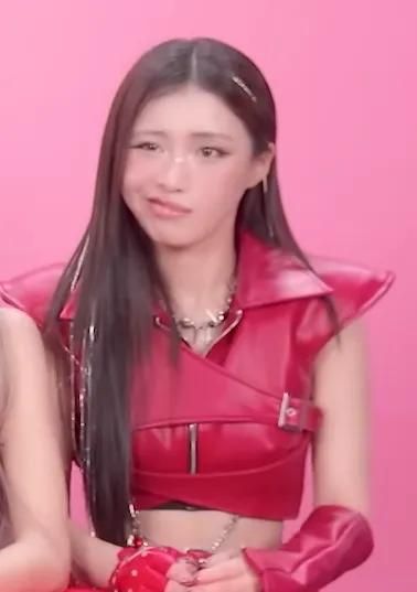 shootercrow's tweet photo. Red-hot vibes in a sleek red leather crop topbold, fearless, and stylish
TcP https://t.co/L1MxPOVLDD