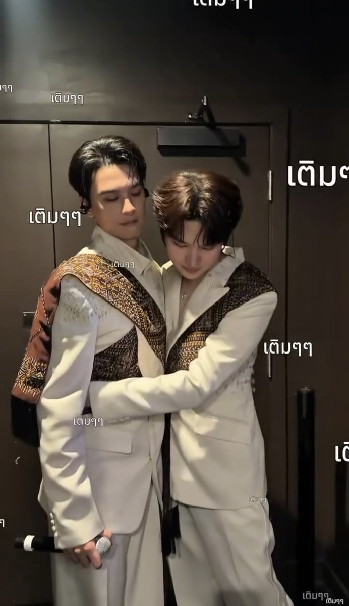 MYLOVELY_YELLOW's tweet photo. ใครชินก็ชินเลย แต่นี่อาจจะยัง เขินอ่าาา

#KengNamping #เก่งน้ำปิง https://t.co/C4OhfVD0XW