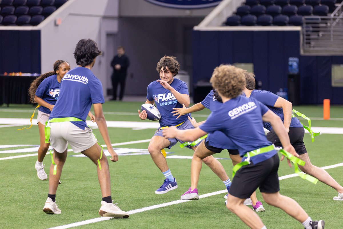 usbank's tweet photo. A growing sport deserves greater access. 🏈

That's why U.S. Bank is partnering with @GENYOUthNow  and the @NFL to expand access to flag football through a $250,000 investment in NFL FLAG-In-School. https://t.co/4P2F5yTfDP https://t.co/6FtXMeDntL