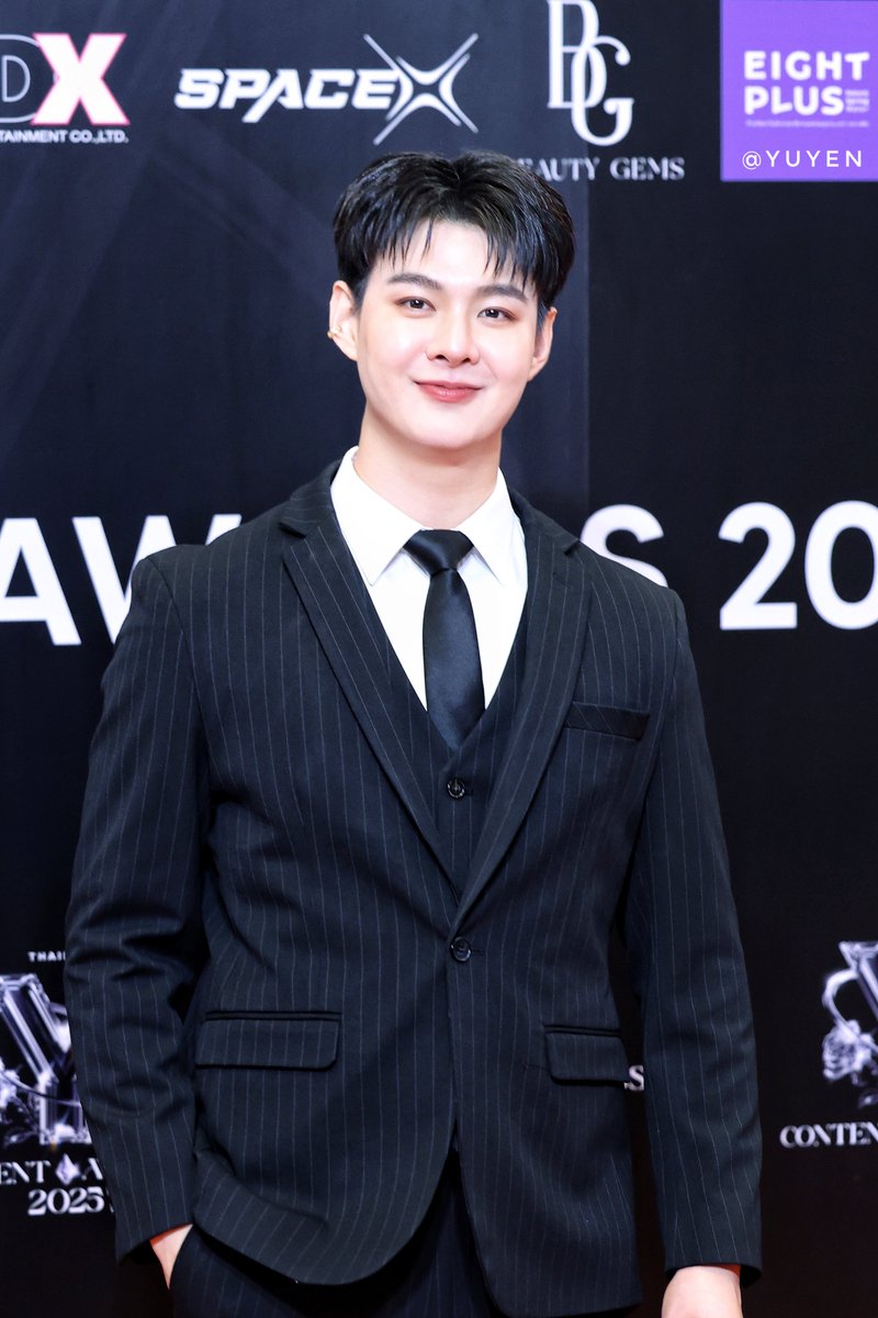 Yuyen_Huang's tweet photo. The advancing light never falls, as we continue into the future.

SAINT AT YCONTENTAWARDS
#YAwards2025xSaint 
#ThailandYContentAwards2025 
#Saint_sup #Ming_Er https://t.co/5OVql301UK